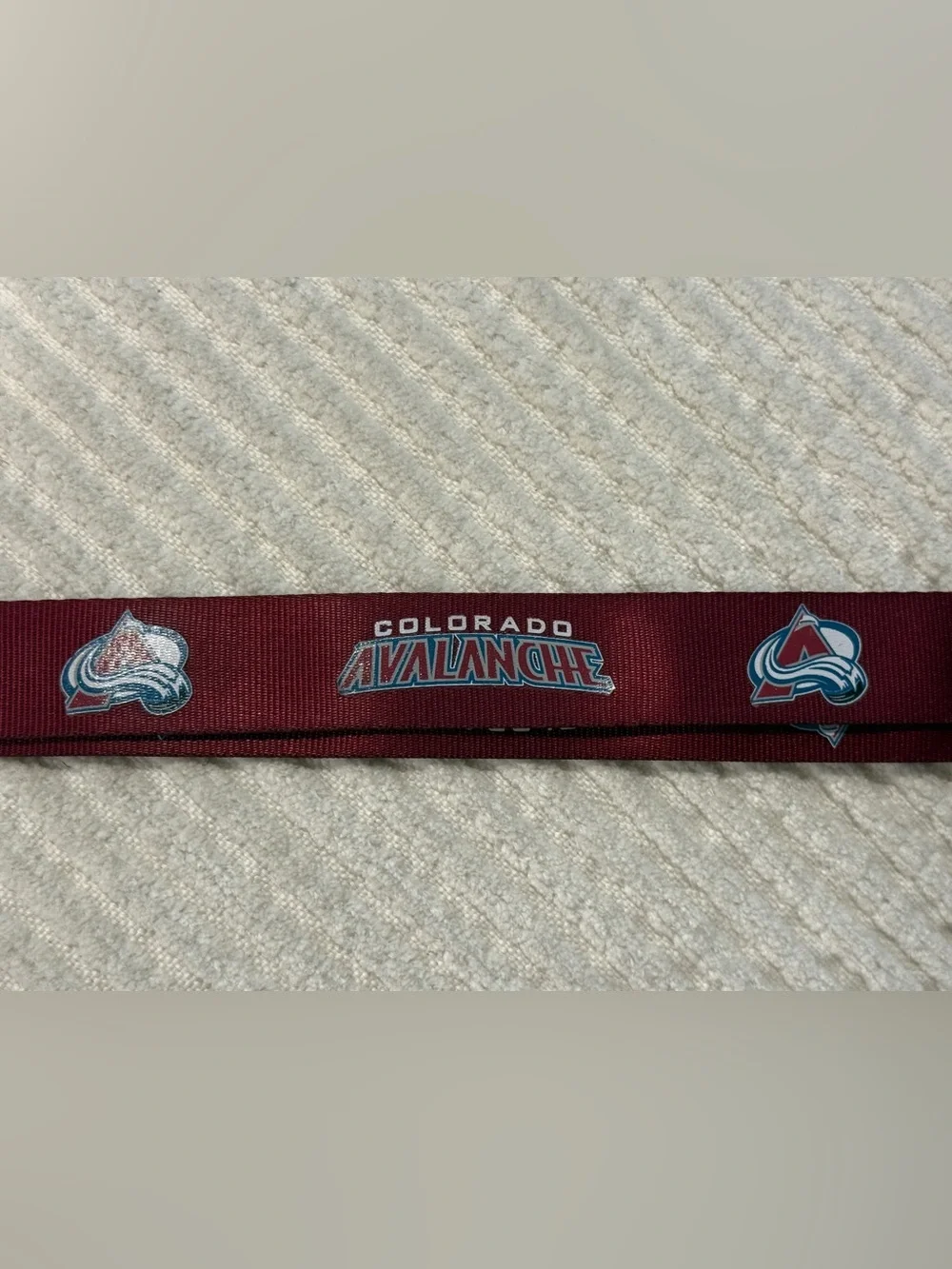 Colorado Avalanche NHL Breakaway Lanyard Keychain ID Badge Holder Detachable